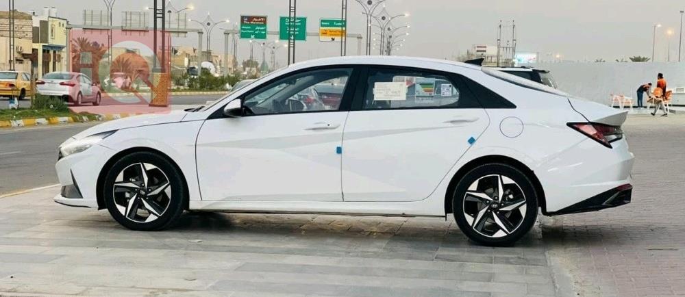 هیوندای ئەلەنترا